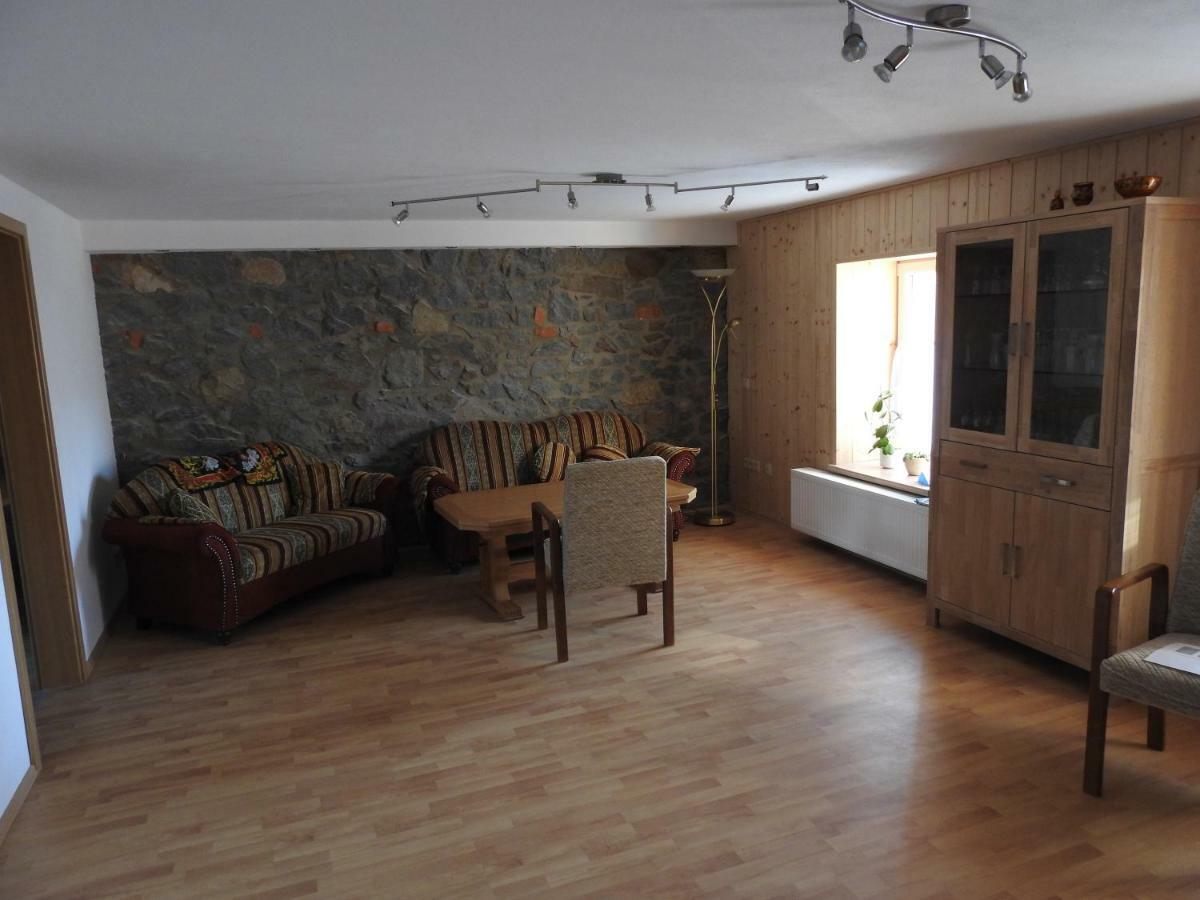 Zimmervermietung Am Holzberg Thallwitz ภายนอก รูปภาพ